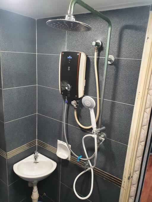 קואלה לומפור Putra Villa Condo מראה חיצוני תמונה